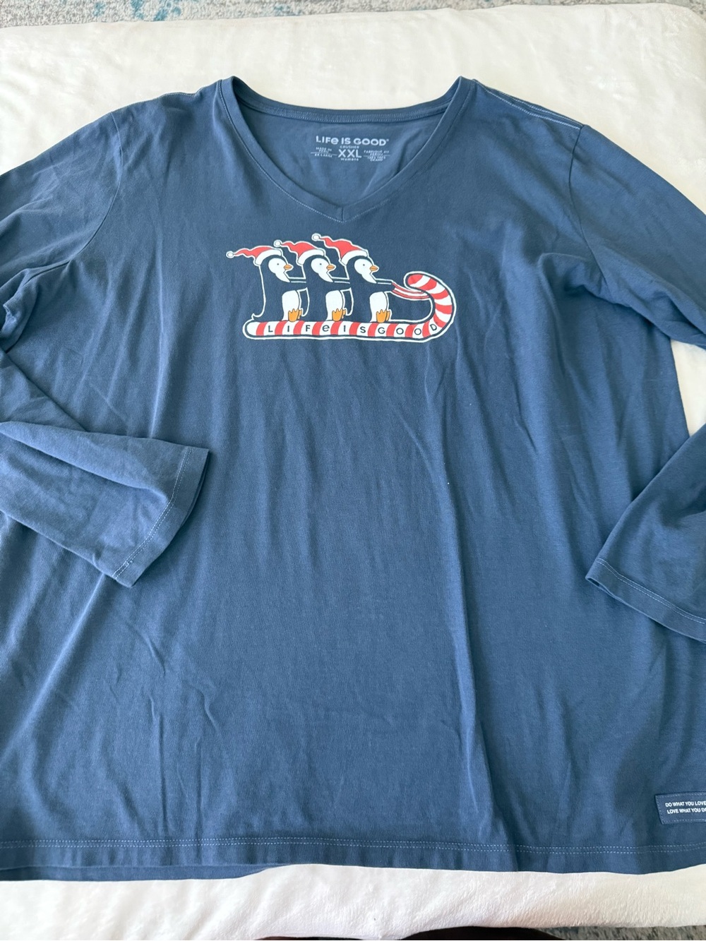 Life is Good Women’s XXL Navy Christmas Shirt Penguins Candy Cane D86